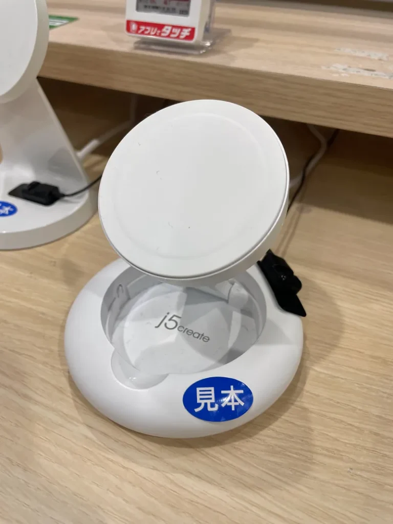 3in1 무선충전 거치대, 반년 넘게 써보고 남는 생각