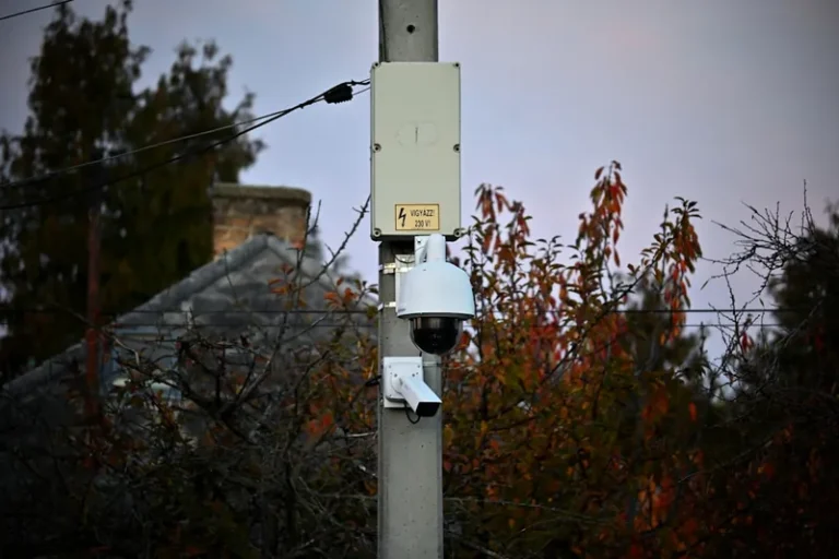 태풍 소식이 들리면 야외 CCTV 고정 상태부터 살펴보세요